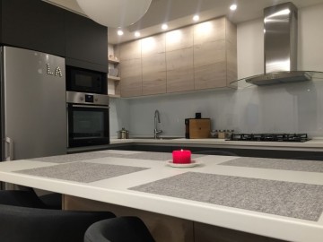 Кухня Аврил