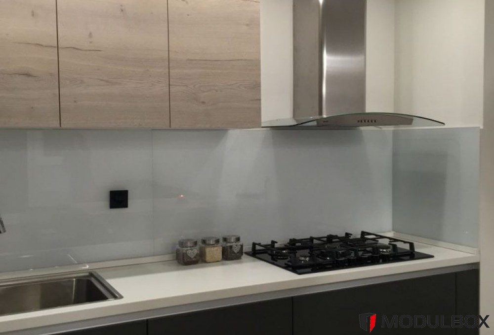 Кухня Аврил