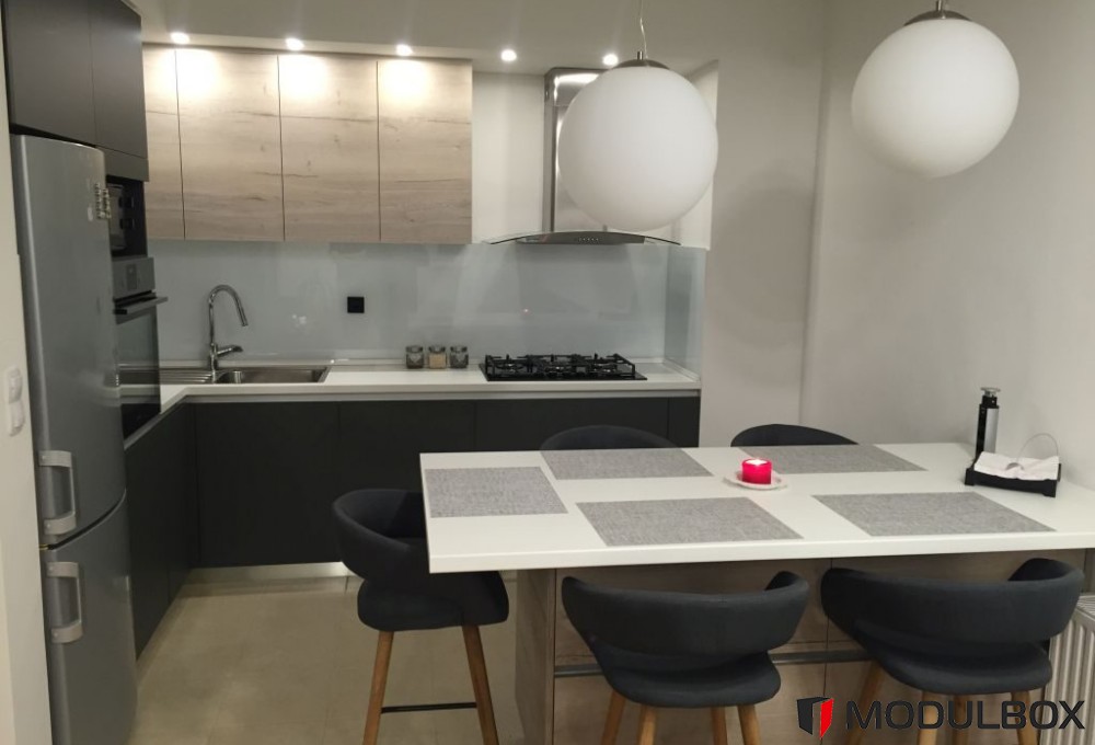 Кухня Аврил