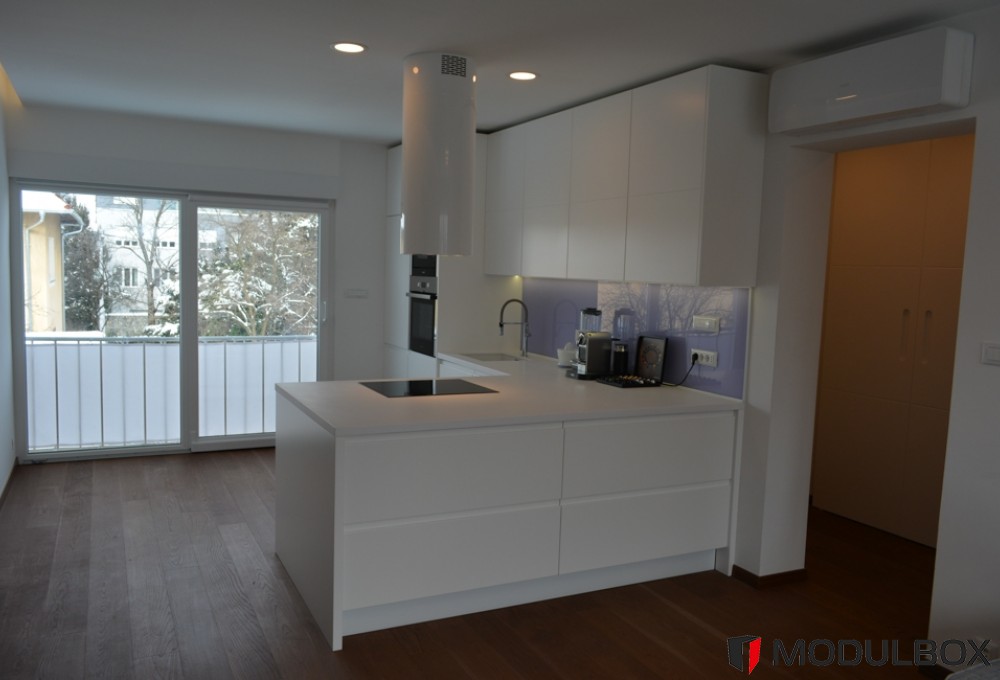 Кухня Каролин